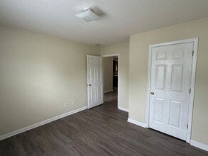 614 E Parker St in Graham, NC - Building Photo - Building Photo