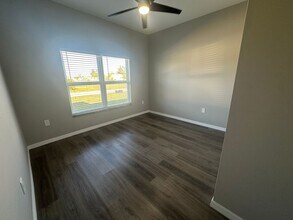 1909 NE 6th Ave in Cape Coral, FL - Building Photo - Building Photo