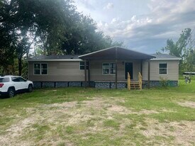 745 Dean St in Mulberry, FL - Building Photo