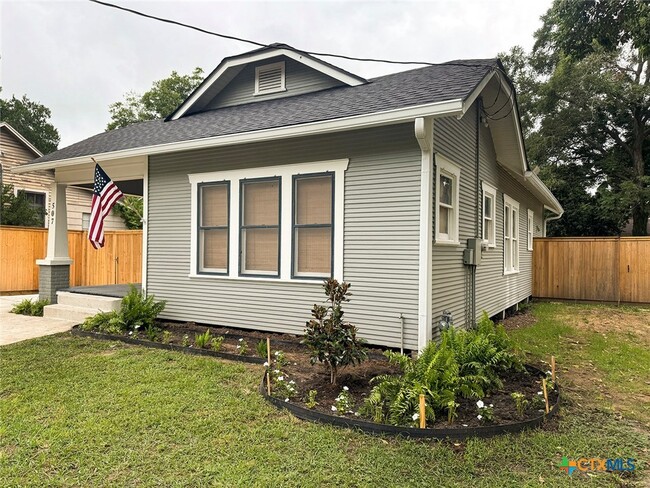 507 W Brazos St in Victoria, TX - Building Photo - Building Photo