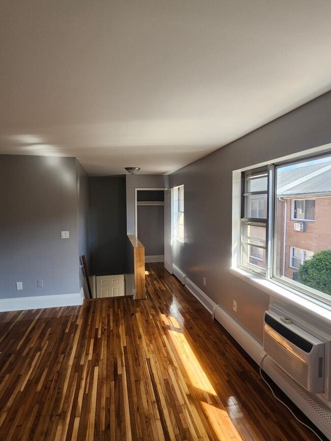 Stuyvesant Commons - Lyndhurst in Lyndhurst, NJ - Foto de edificio - Building Photo