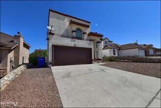 253 Summerbrooke Ct in El Paso, TX - Building Photo - Building Photo