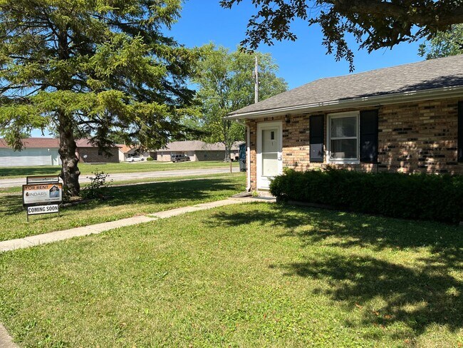 301 Orchard St in Catlin, IL - Building Photo - Building Photo