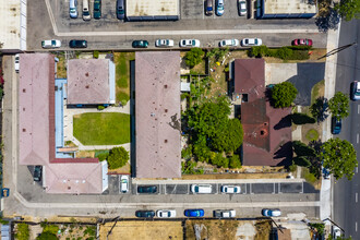 13392 Magnolia St in Garden Grove, CA - Building Photo - Building Photo