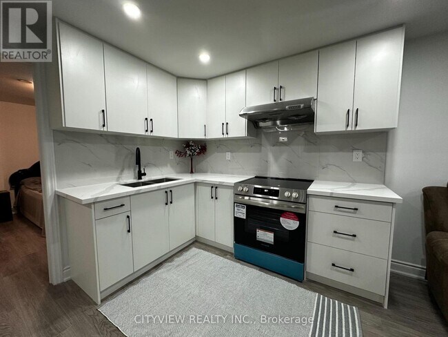 1198 Blueheron Blvd in Mississauga, ON - Building Photo - Building Photo