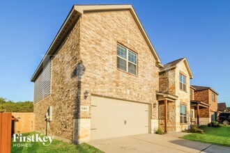 5401 Zara Dr in Denton, TX - Foto de edificio - Building Photo