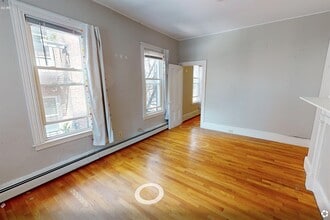 61 Dana St, Unit 2 in Cambridge, MA - Building Photo - Building Photo