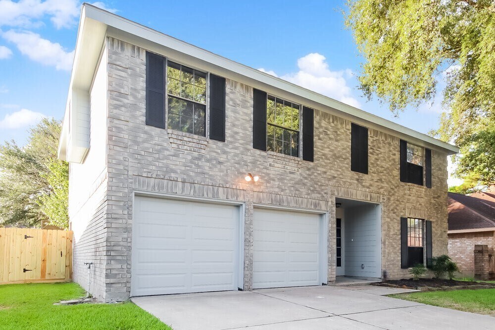 2717 Shauntel St in Pearland, TX - Building Photo