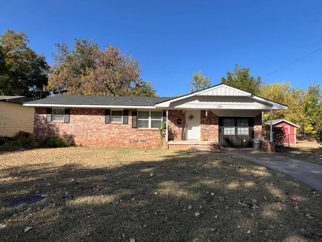 property at 220 S Dryden St