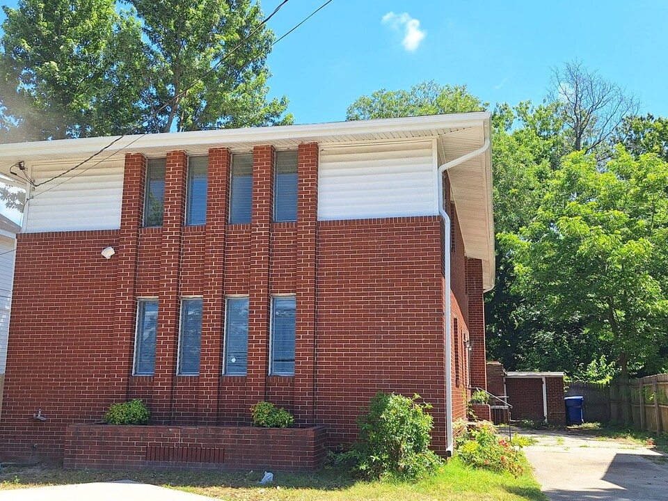 3108 Madison Ave-Unit -Unit A in Newport News, VA - Building Photo