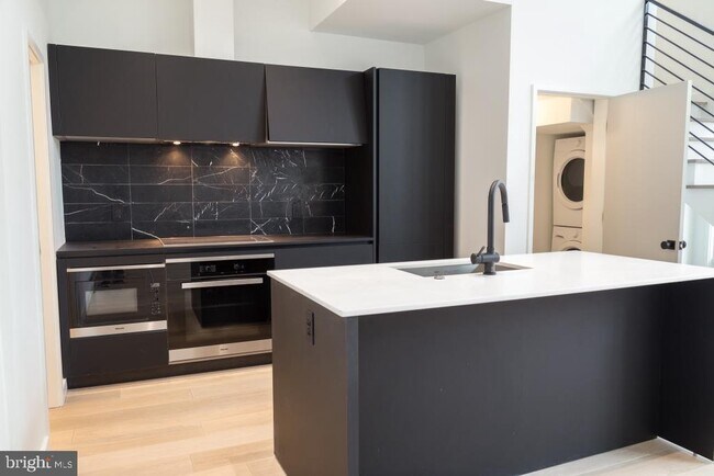 1443 Euclid St NW in Washington, DC - Foto de edificio - Building Photo