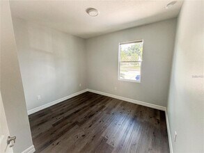 1793 Crystal Grove Dr in Lakeland, FL - Building Photo - Building Photo