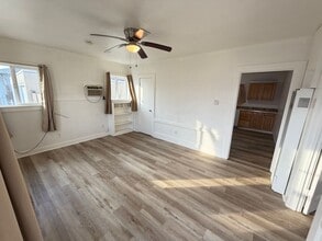 1277 N Pilgrim St in Stockton, CA - Building Photo - Building Photo