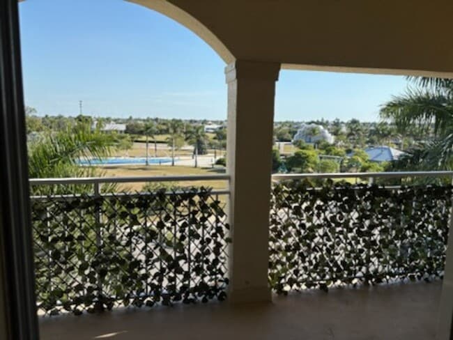 886 Park Ave in Marco Island, FL - Building Photo - Building Photo