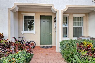 2705 SW 119th Way in Miramar, FL - Building Photo - Building Photo