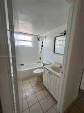 120 W 9th St in Hialeah, FL - Building Photo - Building Photo