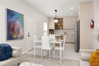 18 N 43rd St in McAllen, TX - Building Photo - Building Photo