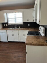 414 Woodland Park Cir in Mary Esther, FL - Building Photo - Building Photo