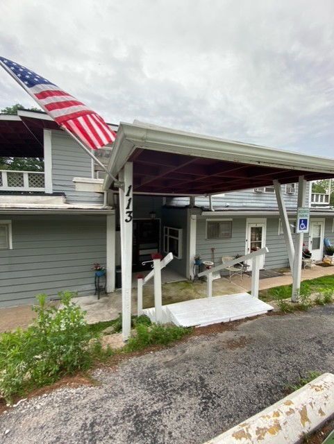 113 Lucia Ln in O'Fallon, IL - Building Photo