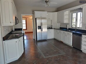 11969 E Terre Haute Rd in Paris, IL - Building Photo - Building Photo