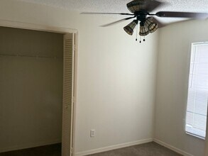 2014 Chelam Way in Brandon, FL - Building Photo - Building Photo