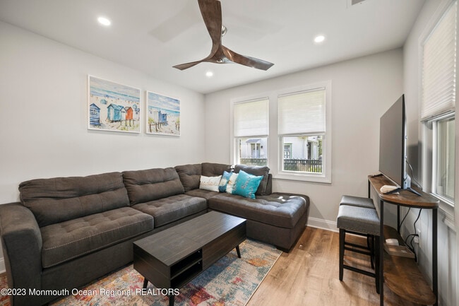 110 11th Ave in Belmar, NJ - Building Photo - Building Photo