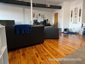 600 Columbia Rd, Unit 26 in Boston, MA - Building Photo