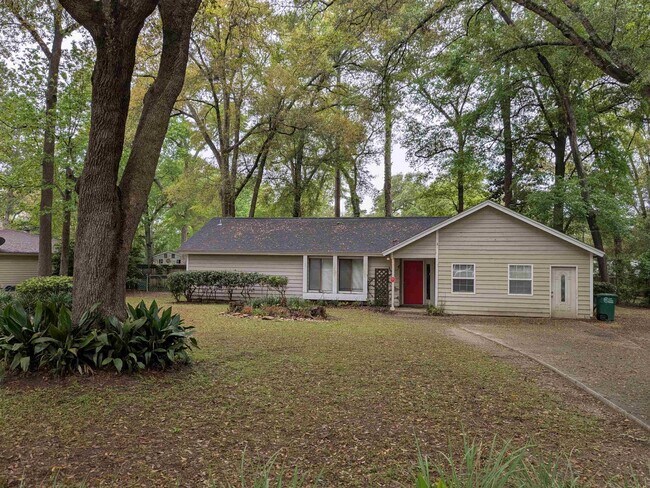 property at 3424 Thresher Dr
