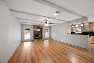 23864 White Oak Ct in Porter, TX - Building Photo - Building Photo