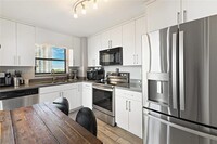 2333 Brickell Ave, Unit 2016 in Miami, FL - Building Photo - Building Photo