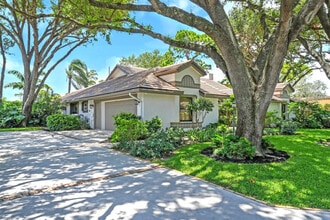 4256 Gleneagles Dr in Boynton Beach, FL - Building Photo - Building Photo