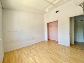 2140 NW 78th Ave in Pembroke Pines, FL - Building Photo - Building Photo