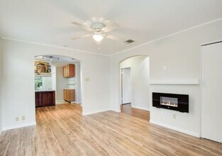 707 Sprucewood Ln in San Antonio, TX - Building Photo - Building Photo