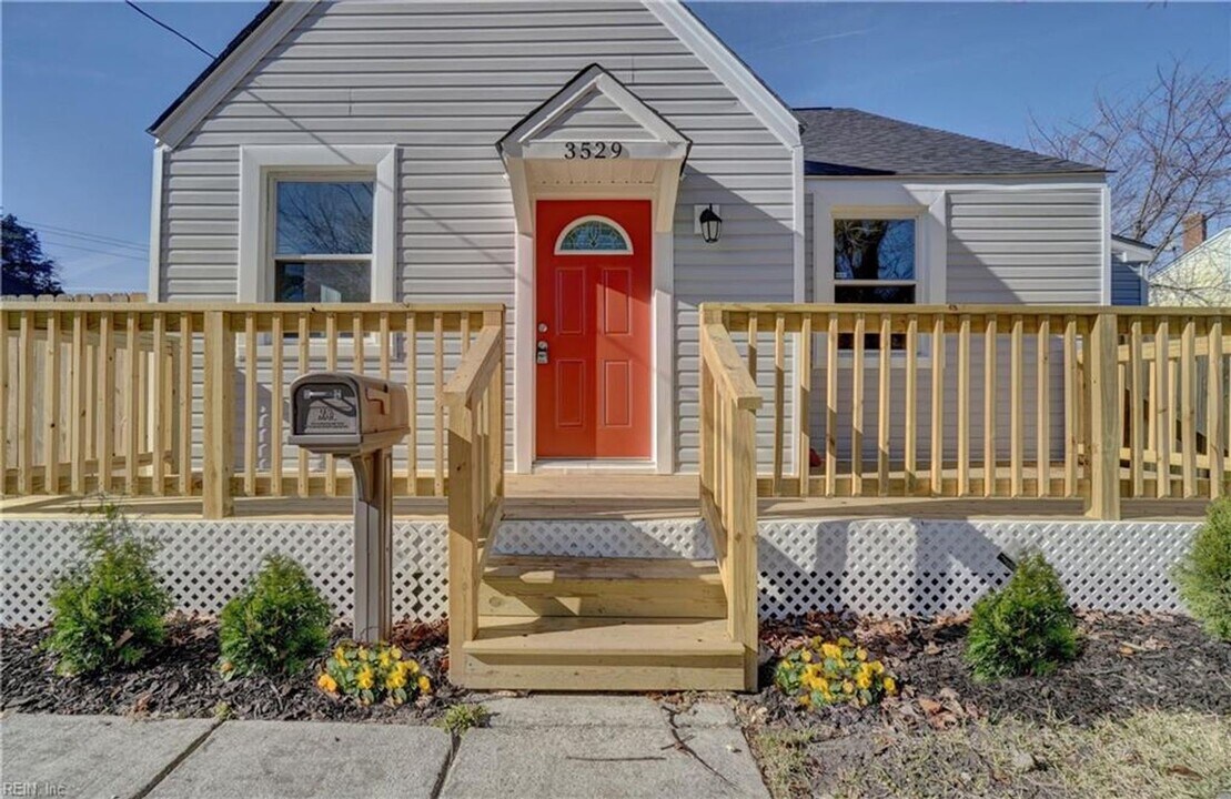 3529 Brest Ave in Norfolk, VA - Building Photo