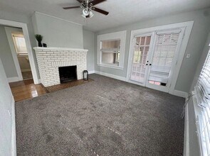 1310 28th St N, Unit Upper in St. Petersburg, FL - Foto de edificio - Building Photo