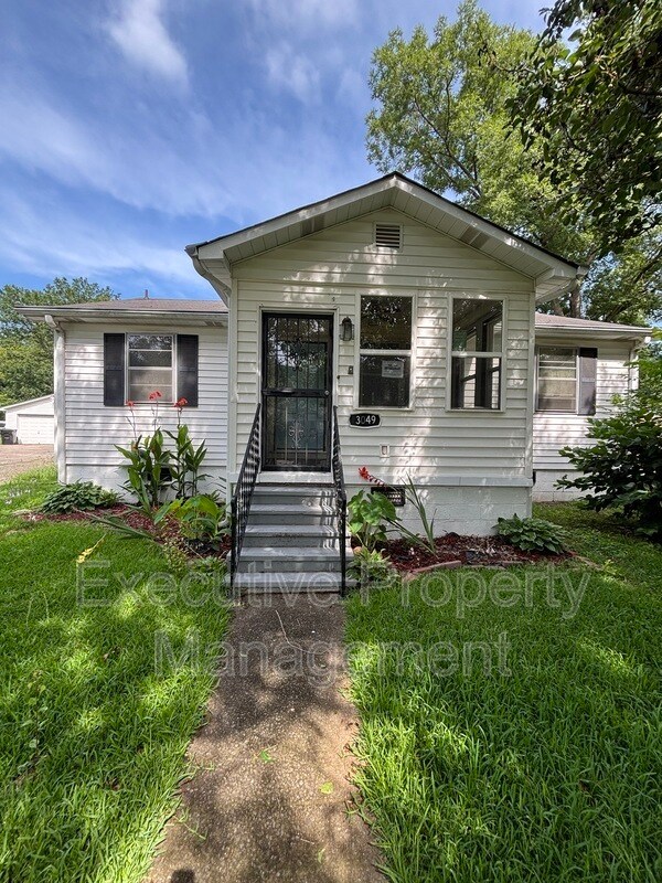 property at 3049 Highland Dr
