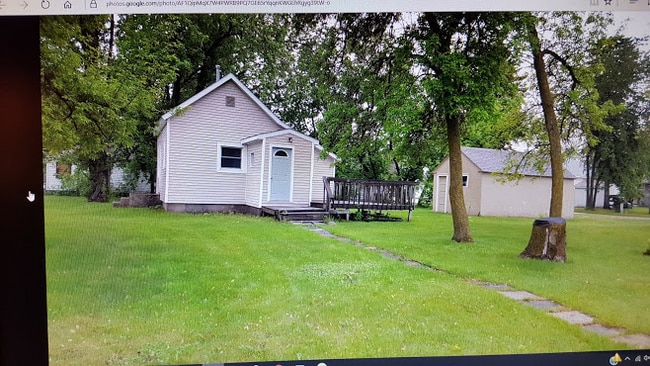 property at 405 Crocker Ave S