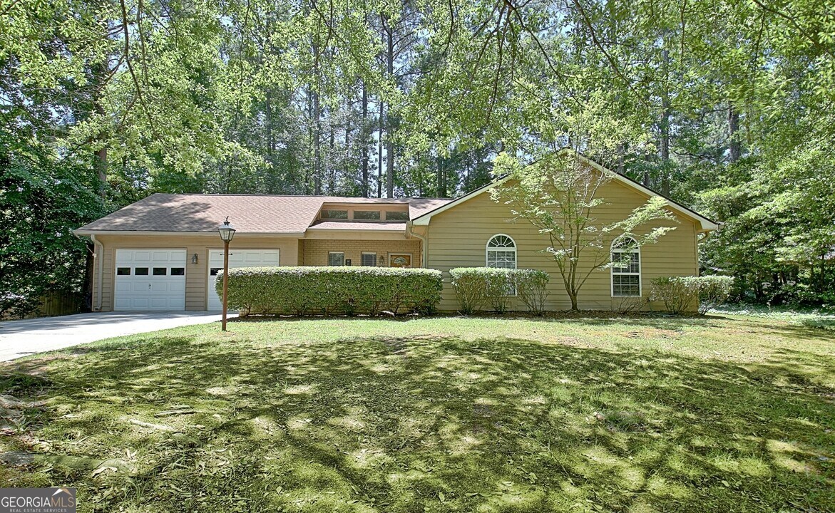 102 Brookwood Path in Peachtree City, GA - Building Photo