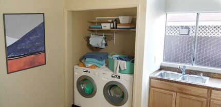 660 S Jordan Ave, Unit 319 in San Jacinto, CA - Building Photo - Building Photo