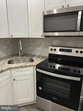 448 E Walnut Ln in Philadelphia, PA - Building Photo - Building Photo