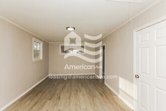 330 Pine Ridge Rd in Jackson, MS - Foto de edificio - Building Photo