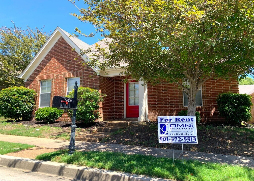 10206 Evening Hill Dr in Memphis, TN - Building Photo