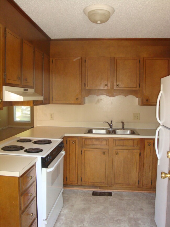 2236 Laburnum Ave in Charlotte, NC - Building Photo - Building Photo