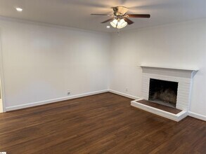 320 Elaine Ave in Taylors, SC - Building Photo - Building Photo