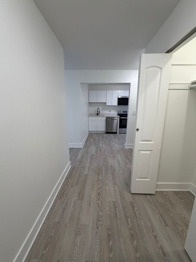 7200 N Claremont Ave in Chicago, IL - Building Photo - Building Photo