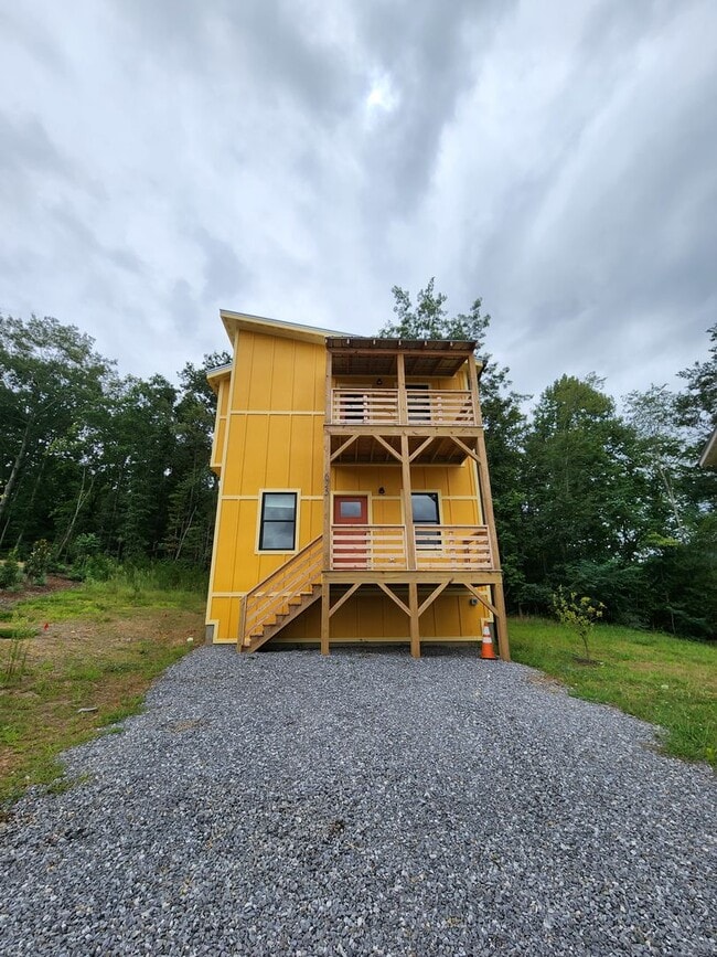 625 Salem Heights Ln in Swannanoa, NC - Building Photo - Building Photo