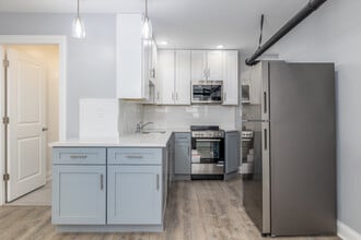 The Rosemont in Chicago, IL - Building Photo - Interior Photo