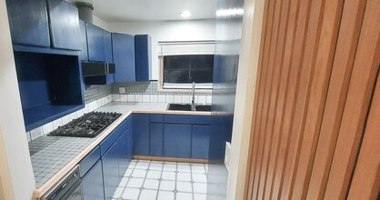1631 Van Horne Ln in Redondo Beach, CA - Building Photo - Building Photo
