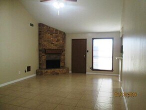 2121 Georgetown St in Katy, TX - Building Photo - Building Photo