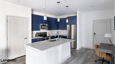 2900 4th Ave NW, Unit 335 in Huntsville, AL - Building Photo - Building Photo